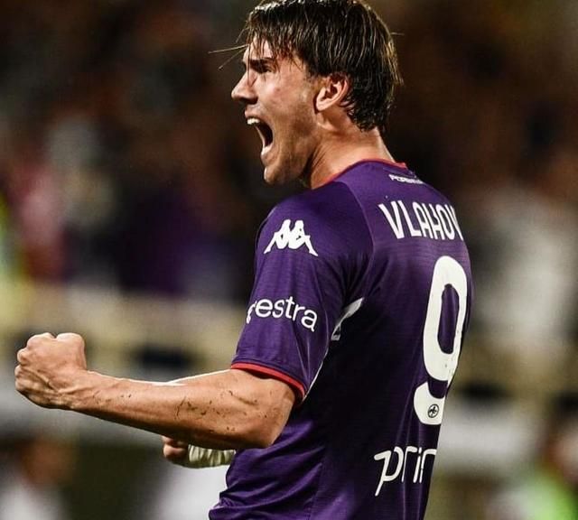 显得恰到好 显得恰到好