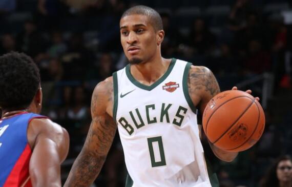 亚洲杯足球赛：伊朗2比1逆转战胜日本 闯入半决赛