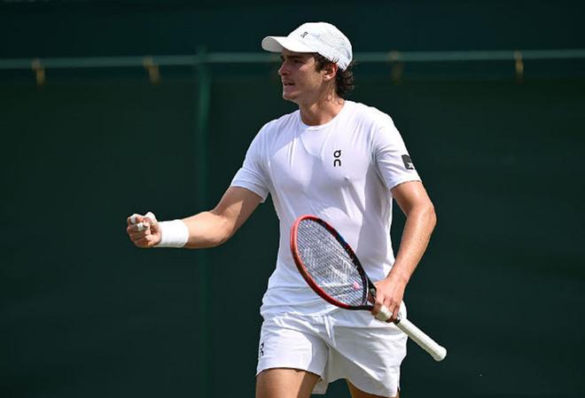 打下了坚实 打下了坚实