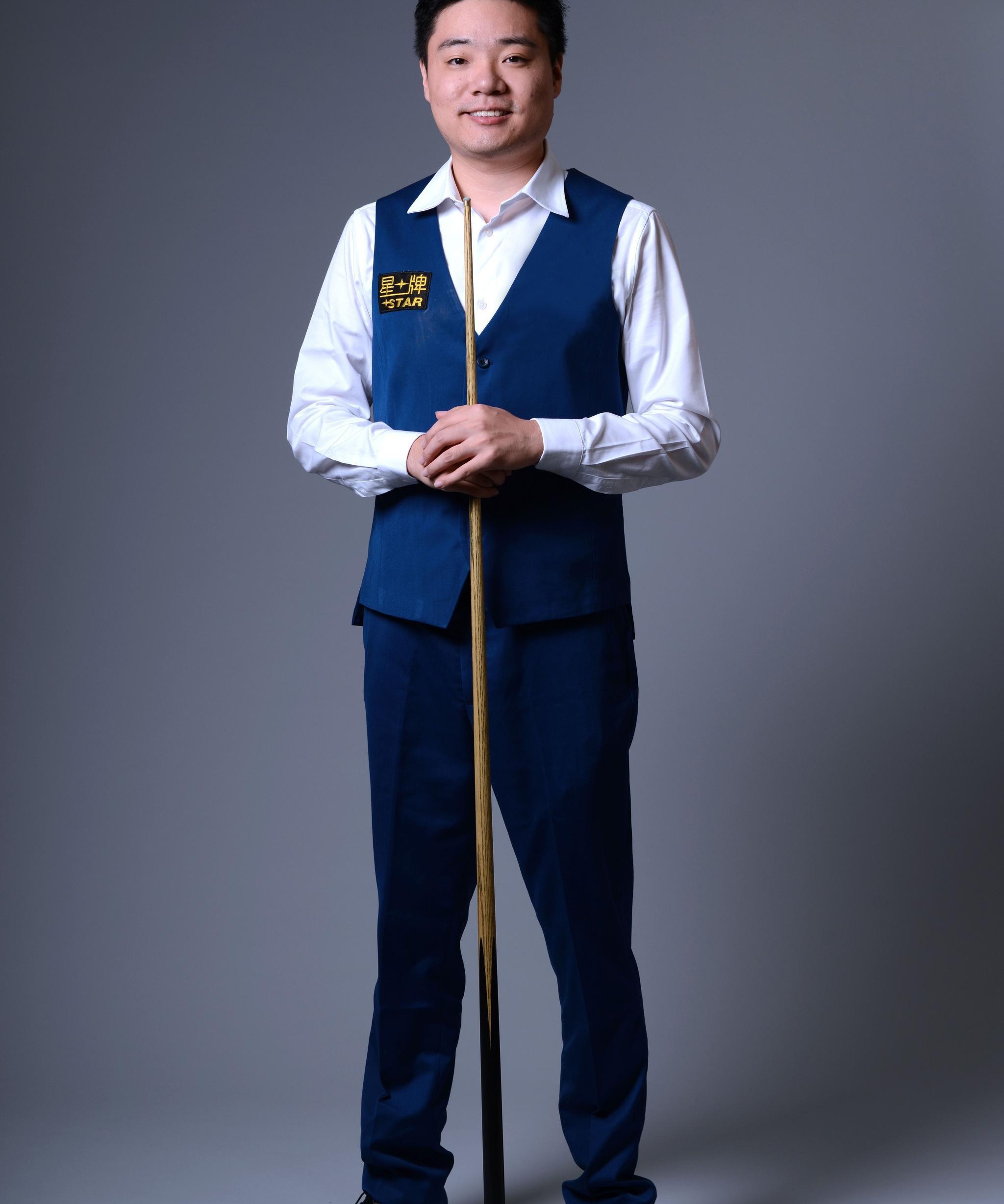 中國女排總教練郎平的國籍.